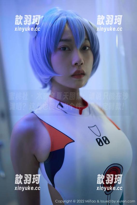 蜜桃社 - 木奈奈夏天图集：谁说只能在沙滩晒？这儿也能晒出个性，下载定制款！