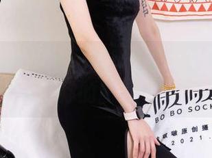 袜啵啵 – 周周的ol制服特辑，图片分享：穿出你的职场气势！