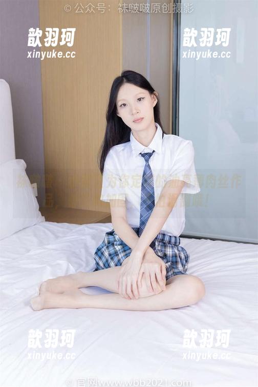 袜啵啵-小甜豆 袜啵啵 - 小甜豆为你定制的油亮薄肉丝作品,脚尖微加固,不怕滑倒哦!