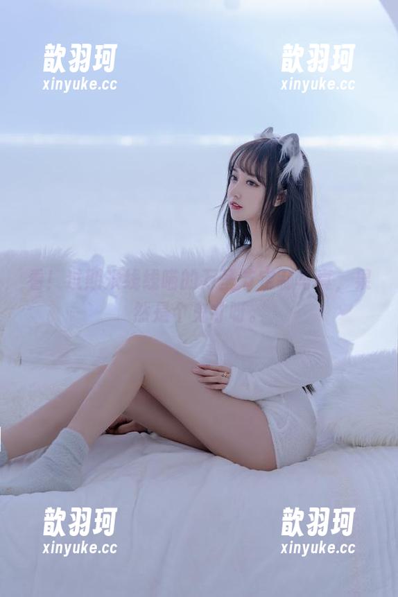 看！过期米线线喵的万圣节定制写真，果然是个鬼才呀。