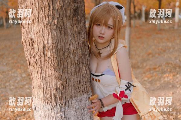 不一样的全套写真，阿半今天很开心的“爱宕”，“嗯……有这么回事”。