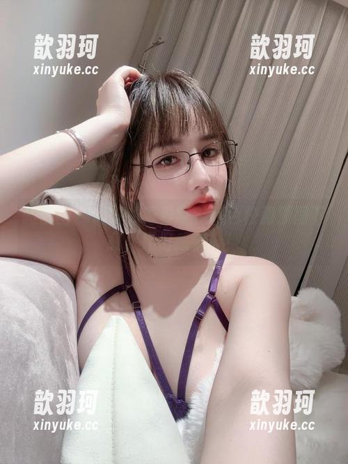 微密圈 - 说好的青春呢？阿色校服原图下载，怀旧感满分！