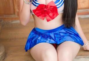 魅妍社 – 想被“女王”俘获吗？来向黄歆苑请求免费美图吧！