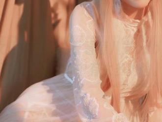 猫耳女仆不算啥，看看鹿八岁baby这高清写真集，心中有太多比喻。