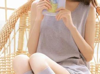 微密圈 – 如此“随意”的全套写真，黎允熙baby的女友风衬衣真造型多变